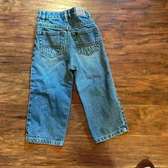 Children’s Place Jeans - Picture 3 of 4